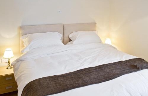 Birch Maison | Baytree Cottage 2