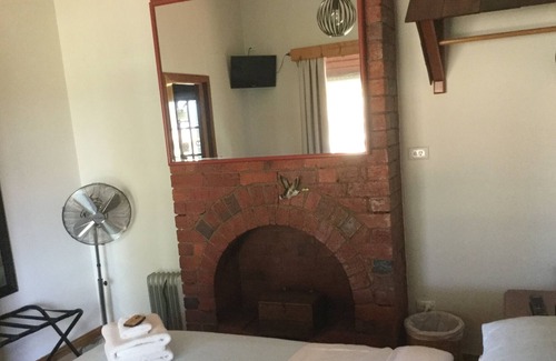 Broadlands Cottage | Bayview Boathouse Gippsland Lakes