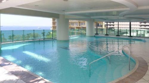 Ermita Night District Appartement | Baywatch Tower