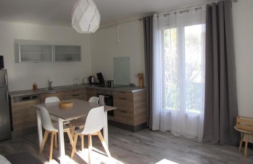 Bagneres-de-Bigorre Appartement | BdB nid douillet au rdc rando ressourçante