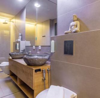 Lodz Appartement | BDSM SWING KLIMA Apartamenty Lustra super wygodne łóżko , huśtawka ,dla dorosłych ADULTS ONLY