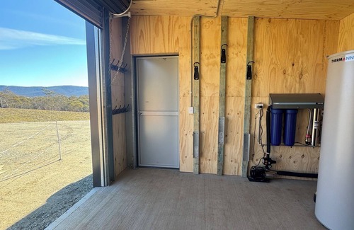 Moonbah Maison | Be captivated by the incredible beauty of the Snowies inThe Cozy Den,