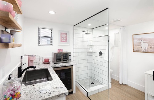 Downtown Copropriété | Be in the Heart Of Chandler, Walking Distance to Golf, Shops, Resturants, & More