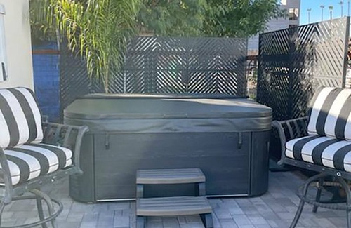 Downtown Copropriété | Be in the Heart Of Chandler, Walking Distance to Golf, Shops, Resturants, & More