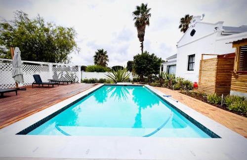 Darling Appartement | Be Still and Know