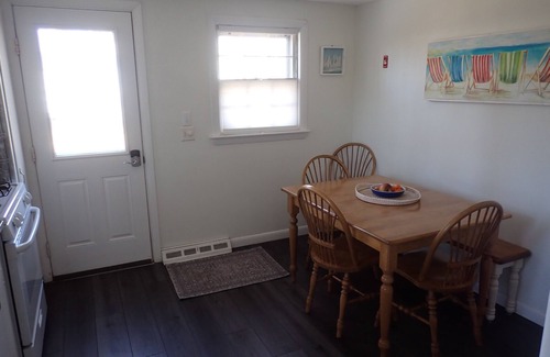 West Hyannisport Cottage | Bright and Cozy Centreville Cottage à seulement quelques minutes à pied ou à vélo de la plage