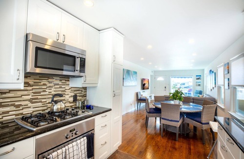 Belmont Shore Maison | Beach across the street, Alamitos Bay steps away! No hidden Fees!