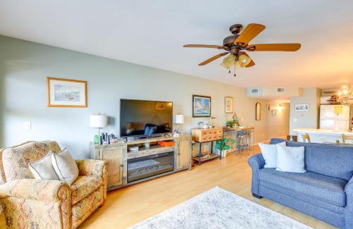 Cedar Key Appartement | Beach and Pool Access at Condo on Cedar Key!