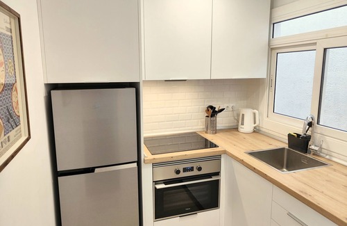 El Roc de Sant Gaieta Appartement | Beach Apartment with Parking and AC