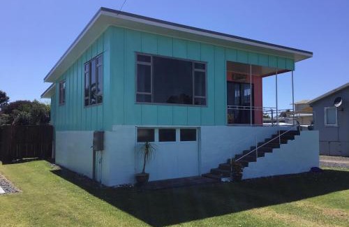 Bowentown Maison | Beach Belle