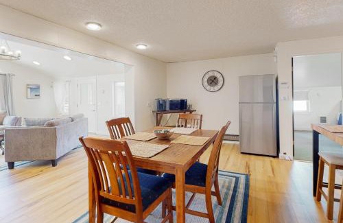 Long Beach Maison | Beach Bliss