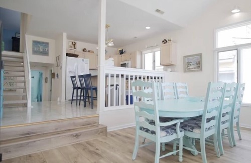 Sea Isle City Maison | Beach Block, Internet, Central Air, Grill, Off-Street Parking, Cuisine bien équipée et bien plus encore!