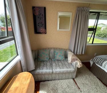 Kapiti Island Maison | Beach Break Inn Whitianga
