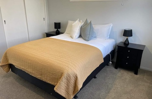 Papamoa Beach Maison | Beach Break Papamoa-Beachfront
