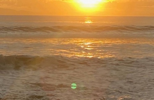 Pavones Maison | Beach Casita, Pilon de Pavones Steps away from perfect surf!