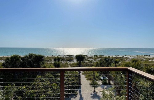 North Captiva Maison | BEACH DAYZ - LUXE TRUE OCEAN BEACH FRONT! AMAZING VIEWS + ISLAND CLUB AMENITIES!