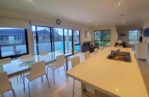 Cowes Maison | Beach Escape