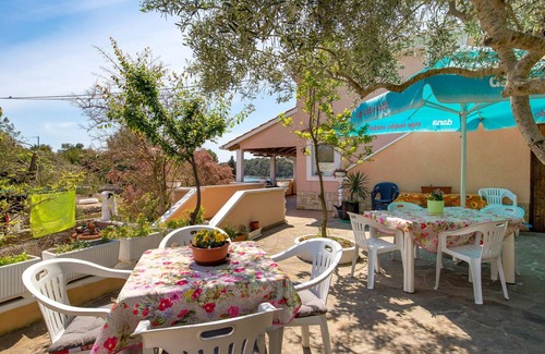 Punta Kriza Appartement | Appartement en bord de mer à Punta.