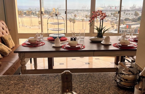 Alamitos Beach Copropriété | Beach front Condo with Direct access to the beach