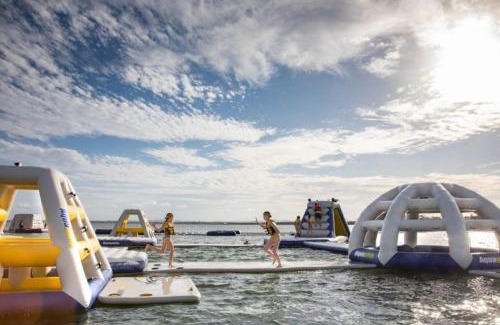 Clontarf Maison | Beach Front Holiday Home with Pool, Prime Location