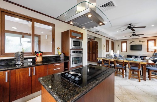 Playa Hermosa Copropriété | Beach Front Luxury Condominium - 3 Bedroom 3 Bathroom