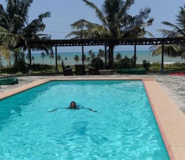 Akyinim Appartement | beach front stephen's house