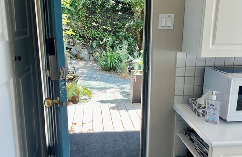 Maple Bay Maison | Studio en front de mer sur Maple Bay, à quelques pas de votre propre patio privé de plage