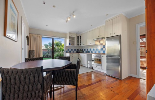 Waihi Beach Cottage | Beach Galore - Maison de vacances Waihi Beach