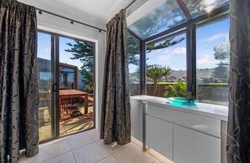 Waihi Beach Cottage | Beach Galore - Maison de vacances Waihi Beach