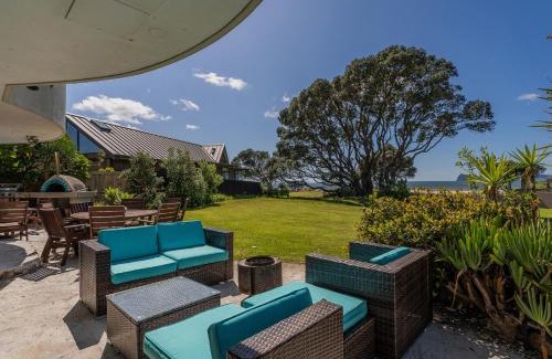 Pauanui Maison | Beach Haven Bonanza - Pauanui Holiday Home