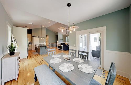 Wilmington Beach Maison | Beach Haven Getaway