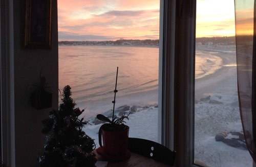 Pointe-au-Pere Maison | Beach House