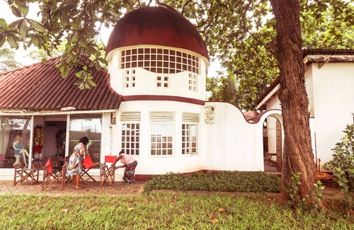 Mbezi Beach Maison | Beach House - Complimentary Breakfast & fast Wifi