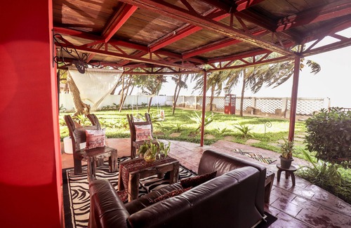 Mbezi Beach Maison | Beach House - Complimentary Breakfast & fast Wifi