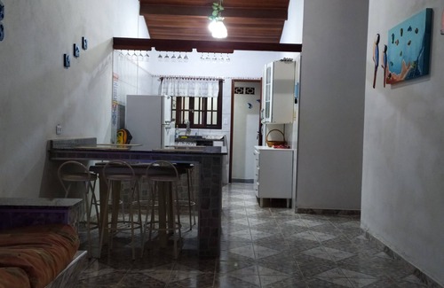 Caraguatatuba Maison | Maison de plage, copropriété sécurisée 24h, piscine, barbecue, balcons,