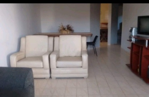 Aracoiaba da Serra Maison | Maison de plage à Peruibe à 500 mètres de la mer avec wifi
