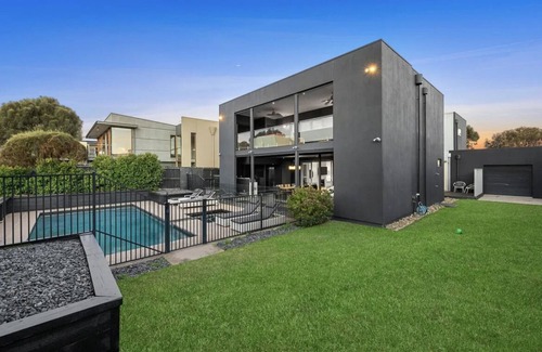 Torquay Maison | Beach house on a golf course