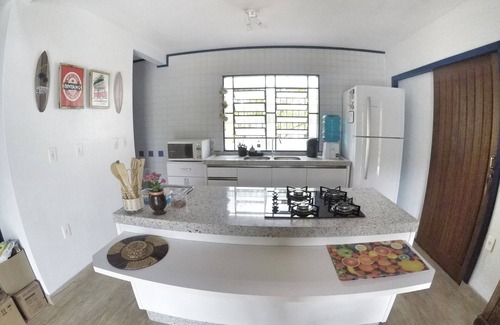 Paulo Lopes Maison | Beach house avec salle de bains, air conditionné, ciel, barbecue et très bien situé