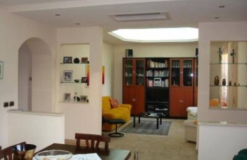 Cerreto Appartement | BEACH HOUSE WITH GARDEN NEAR ROME