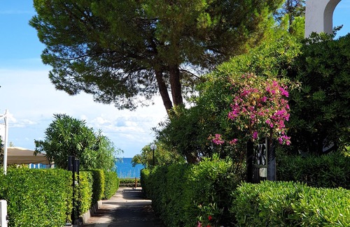 Vasto Maison | Maison de plage avec grand jardin