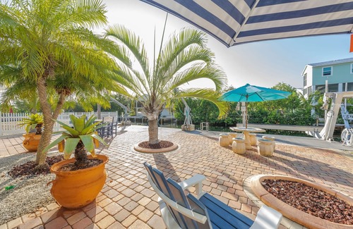 Breezeswept Beach Estates Maison | Beach house with Water View, Florida Keys