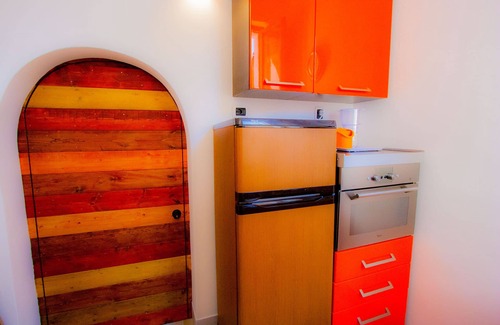Ladispoli Maison | Près de la plage / appartement central avec la terrasse sur le toit