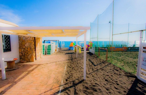 Ladispoli Maison | Près de la plage / appartement central avec la terrasse sur le toit