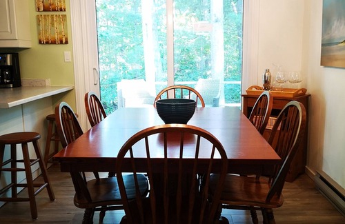 Grand Bend Maison | Beach O Pines - Jun 28 - July 5 still available.