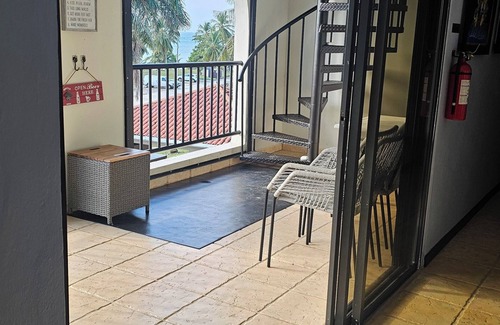 Hucares Copropriété | Beach, Pool, AC, Penthouse! Ocean & Rainforest Views! 3 bedrooms in Naguabo