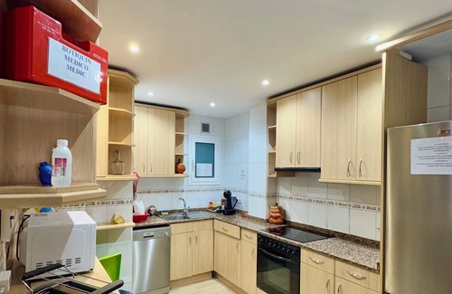 Sant Adria de Besos Appartement | BEACH PORT FORUM BARCELONA-TRIPLEX 160M2-CHILL OUT 30M2-9 PERSON-WIFI 1GB-NEFLIX