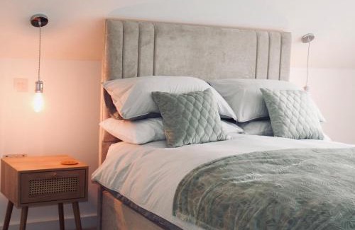 Southbourne Maison | Beach Retreat luxury home just 2 minutes walk to the beach