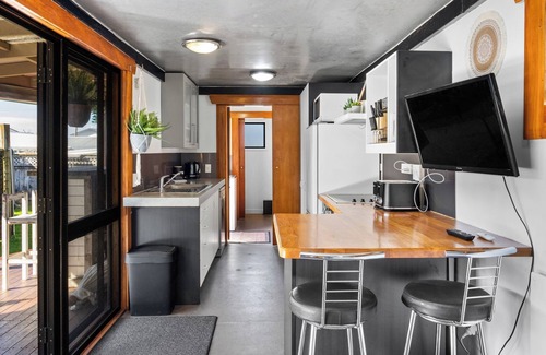 Waihi Beach Maison | Beach Road Charmer Su