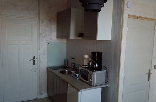 Veules-les-Roses Appartement | CÔTÉ PLAGE. Studio tous neuf vue sur la mer