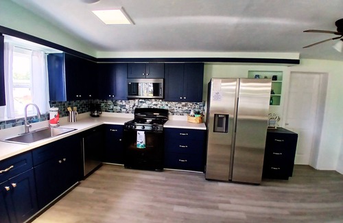 Bayshore Gardens Maison | Beach & Sports Haven w/Pool near AMI & IMG Academy